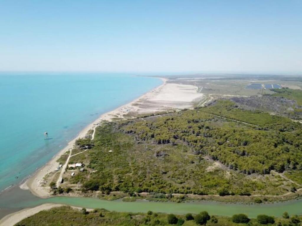 Terreno in Vendita Fronte Mare a Seman