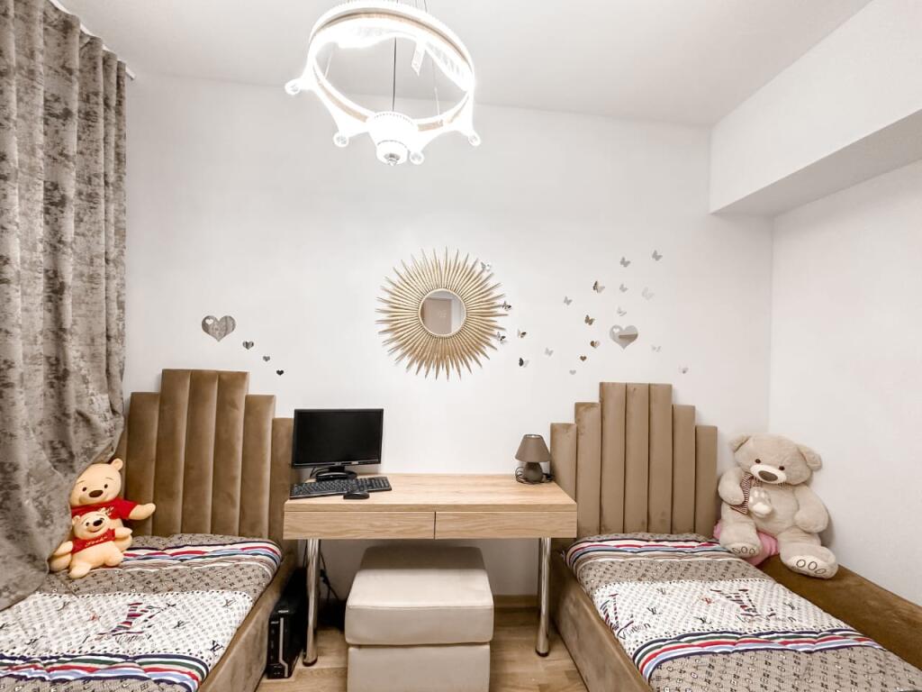 SHITET SUPER APARTAMENT 3+1+2+ POST PARKIMI - KOPSHTI BOTANIK