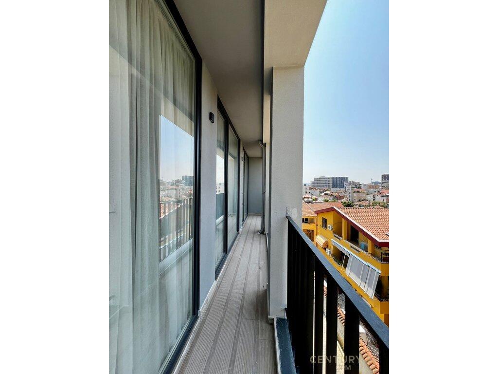 FOR RENT APARTMENT 2+1+PARKING SPACE AT RED SCHOOL