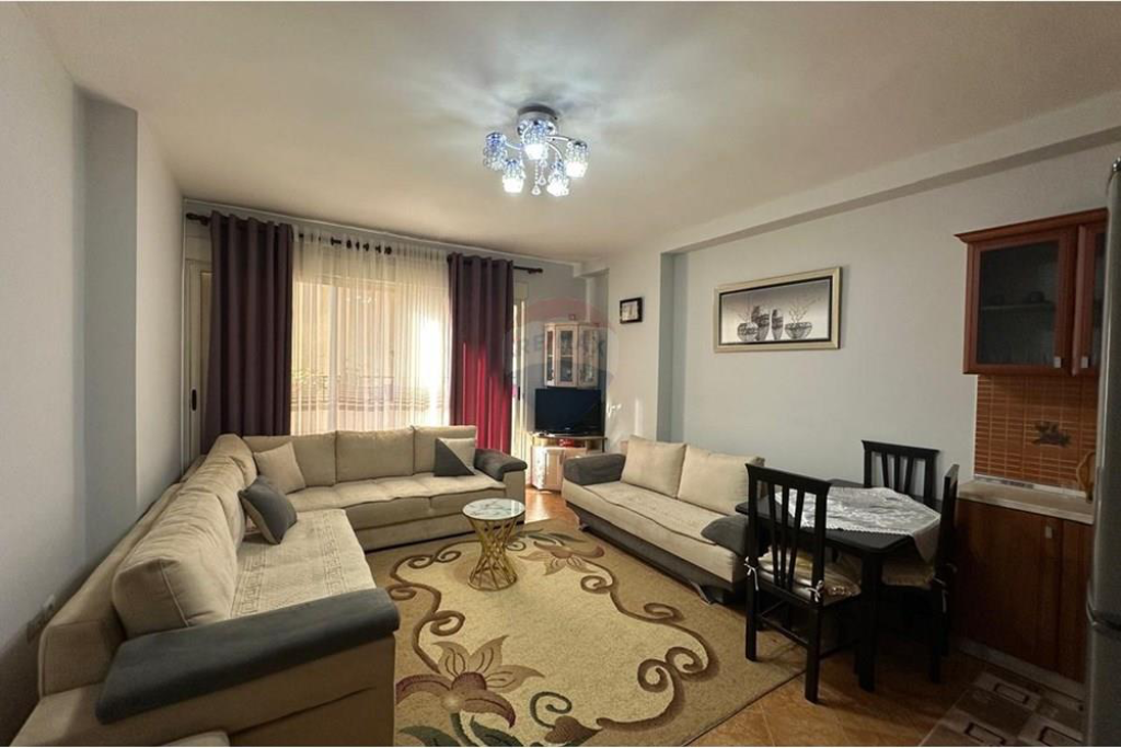 Apartament 1+1 per shitje ne Fresk !
