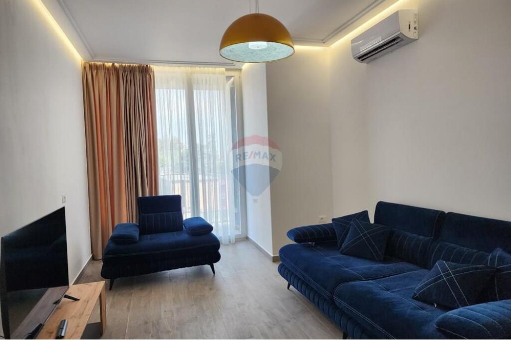 Apartament - Për Qira - Rruga 4 Dëshmorët, Selvia, Tiranë Apartment 2+1 me qira prane Selvise