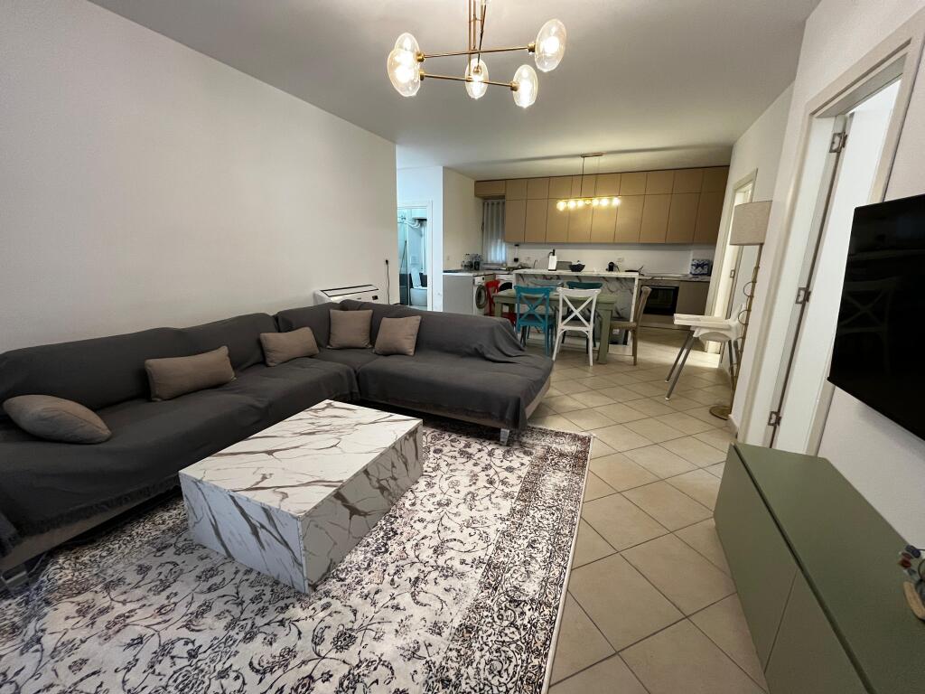 Shitet Apartament 2+1 me Oborr në Qerret – Rezidenca Qetesia.