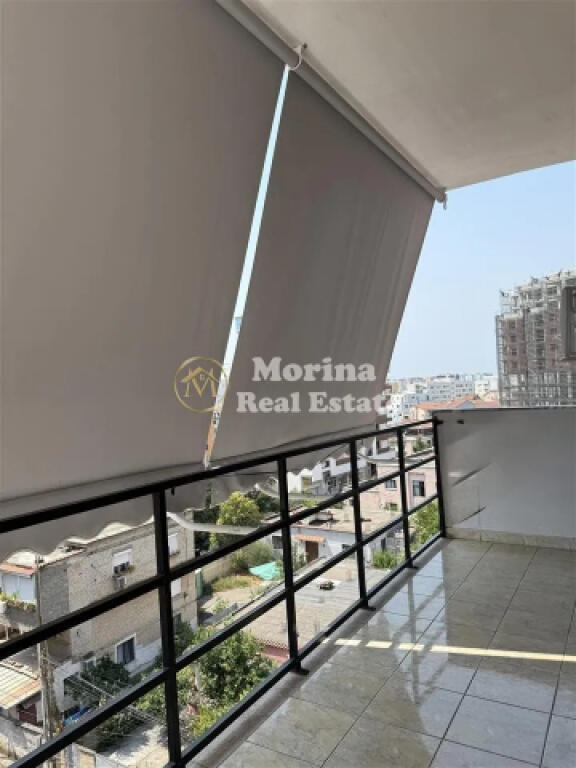 Qera, Apartament, 2+1,21 Dhjetori, 700 euro/muaj