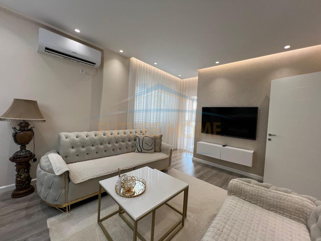 Shitet, Apartament 1+1, Unaza e Re.