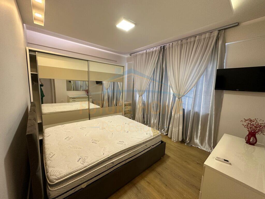 Shitet, Apartament 2+1+2, Liqeni i Thate