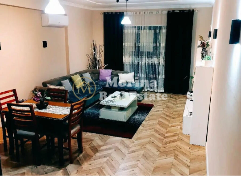Apartment 2+1+Parking, Dry Lake, 900 Euro