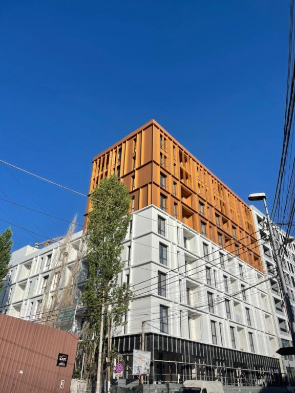 🏙️ Shitet Apartament 1+1 – Rr. Jordan Misja, pranë Bulevardit të Ri