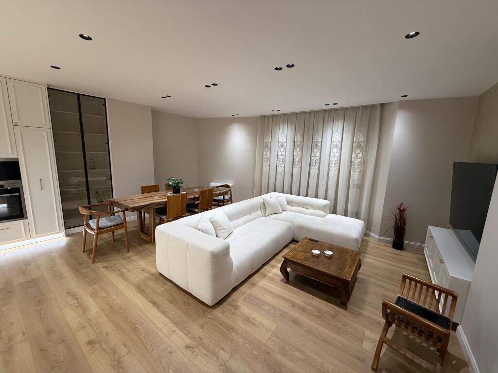 Apartament luksoz me qira