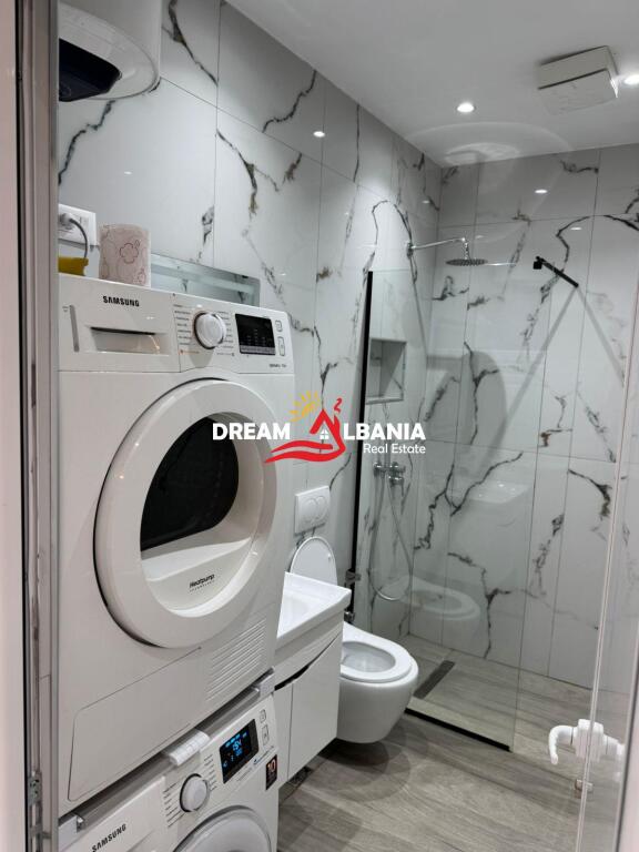 Appartamenti 1+1 in affitto Via 5 Maji, vicino al Concord Center a Tirana (ID 42111430)