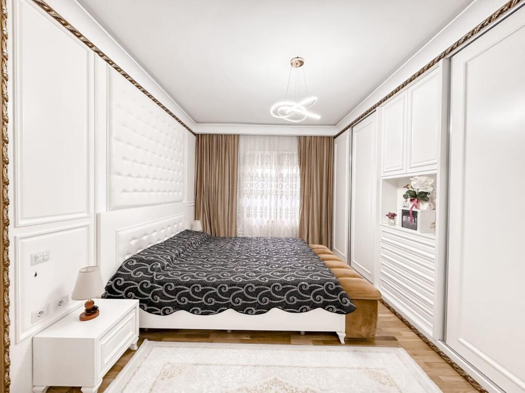 SHITET SUPER APARTAMENT 3+1+2+ POST PARKIMI - KOPSHTI BOTANIK
