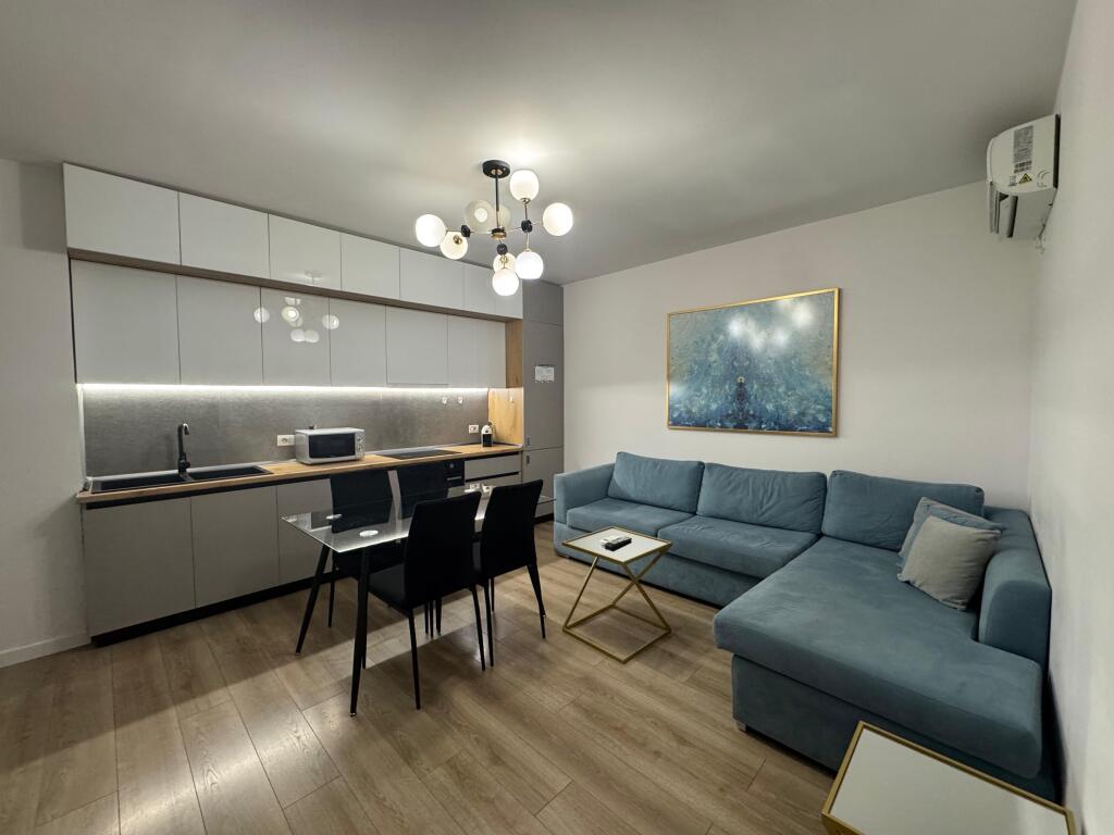 Apartament 2+1 per shitje,BLLOKU