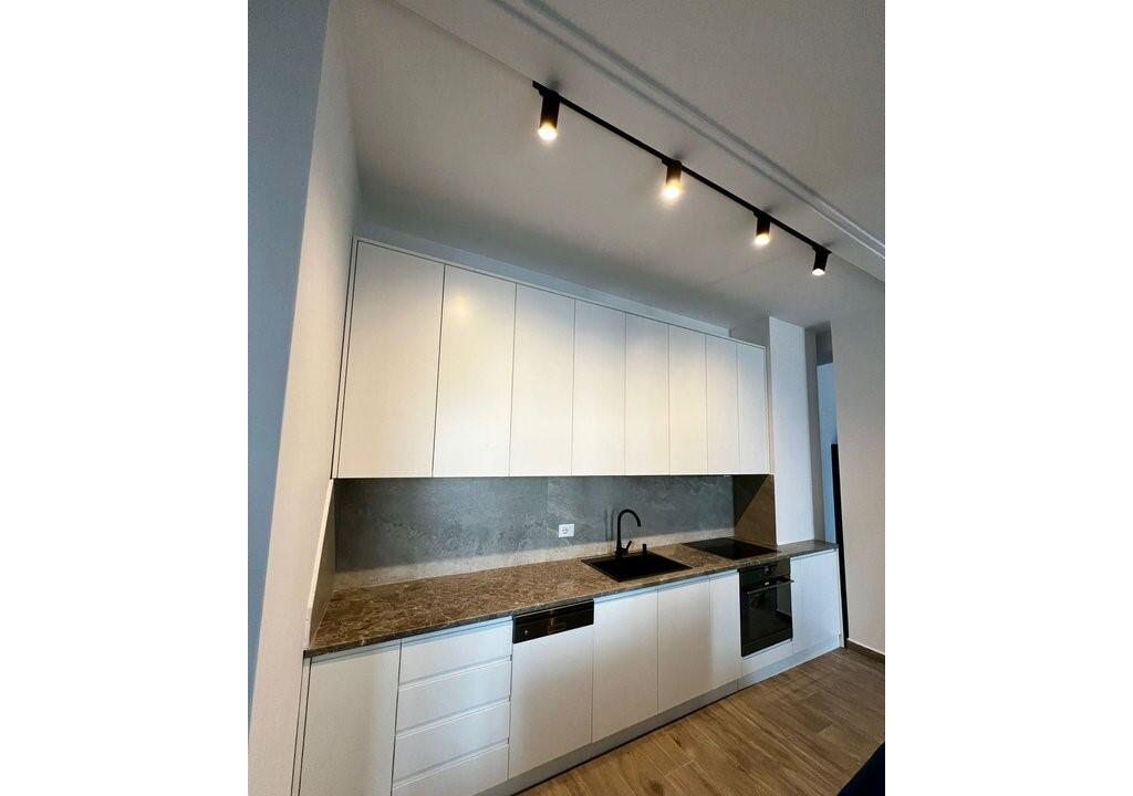 For rent 2+1 apartment + parking space, near the Red School