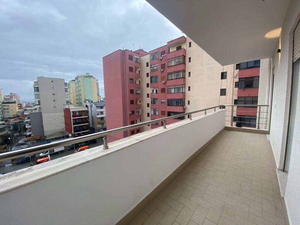 Affitto Appartamento Sistema 2+1+2 📍Ex Regione Quartiere 6 Diambe • 400€ netto✅  📲