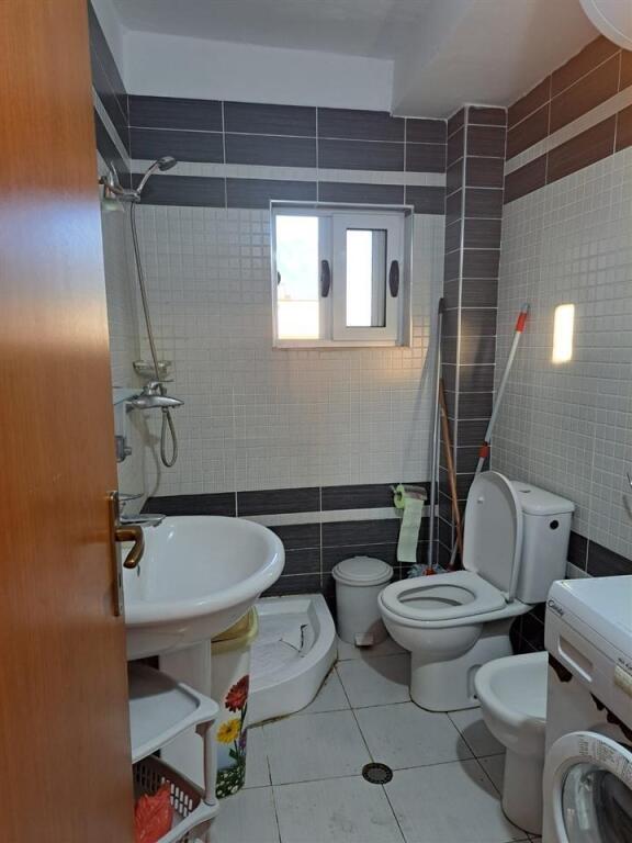 APPARTAMENTO IN AFFITTO 2+1 SCUOLA UNITA 35.000 LEKE