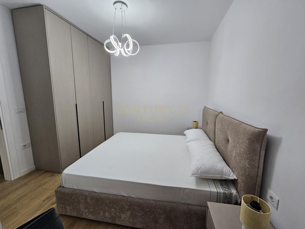 🏢 2-Bedroom Apartment for Rent in Golden Park Residence