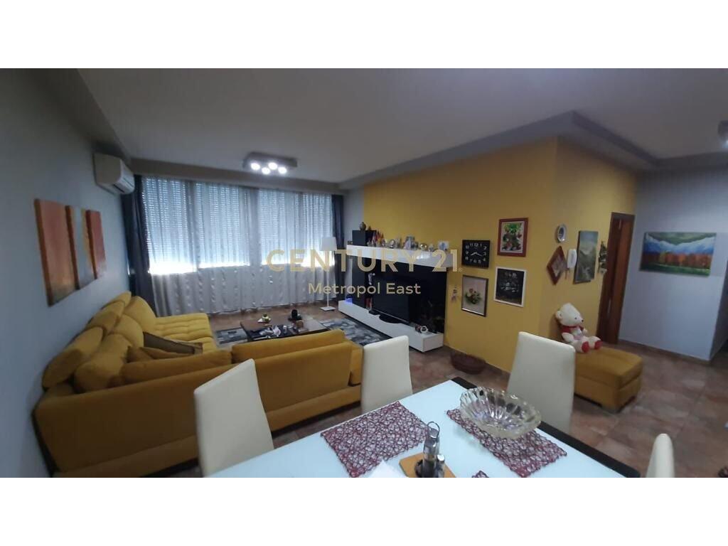 🏡 3-Bedroom Apartment for Sale – Rruga e Dibrës (near SHIK)