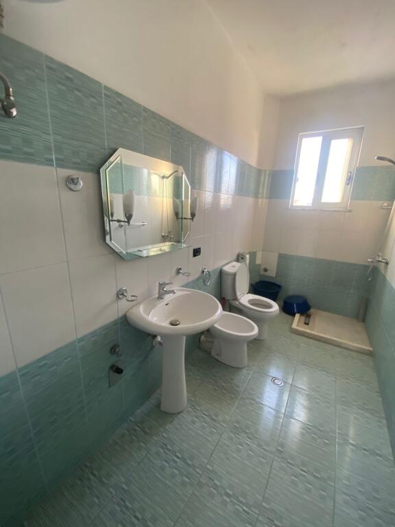 Jepet Apartament me qera
