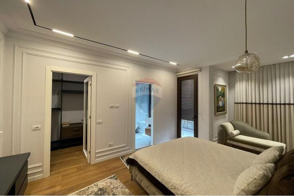 Apartment 2+1+2 for rent in Center !