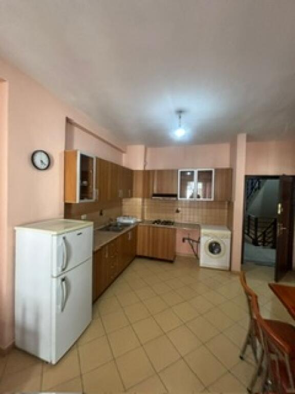 Affittasi 1+1 a Yzberisht per 350 milek