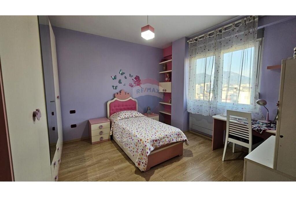 Apartameent 3+1+2 per qira tek Rruga E Dibres !
