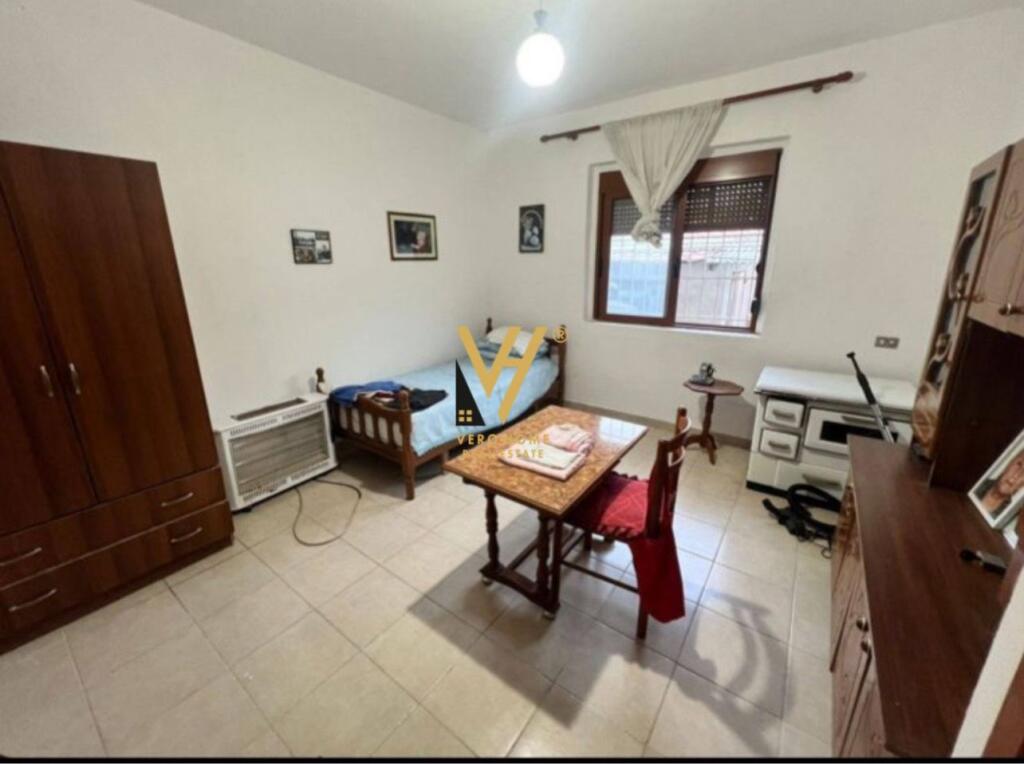 VENDESI PRIVATO 2+1 IN VENDITA SULLA SPIAGGIA DI DURRËS 145.000 EURO