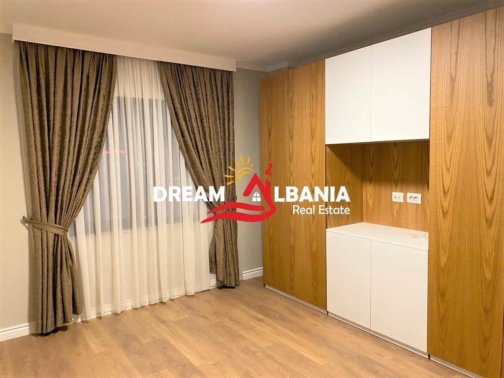 Appartamenti 3+1 in affitto a Bllok, vicino alla Credins Bank a Tirana (ID 4231252)