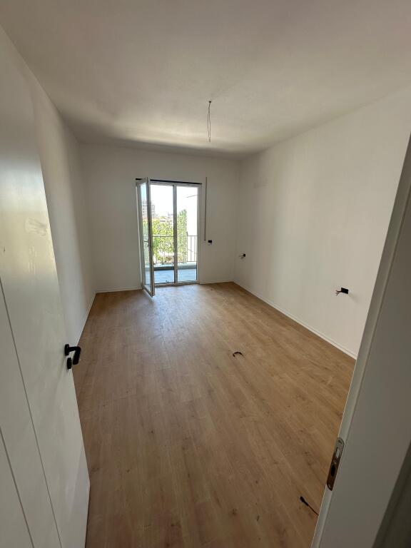 Apartment 1+1+Balcony for Sale Kamez