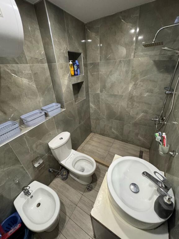 Jepet apartament me qera