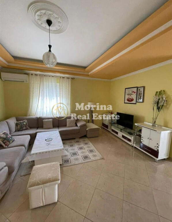 Qera,Shtepi Private 3+1 , Kamez 350 euro/muaj