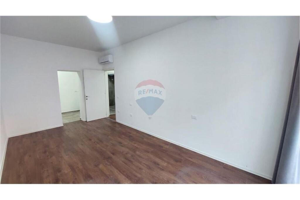 ZYRE E INVESTUAR 2+1 PER QIRA TE KOMUNA E PARISIT