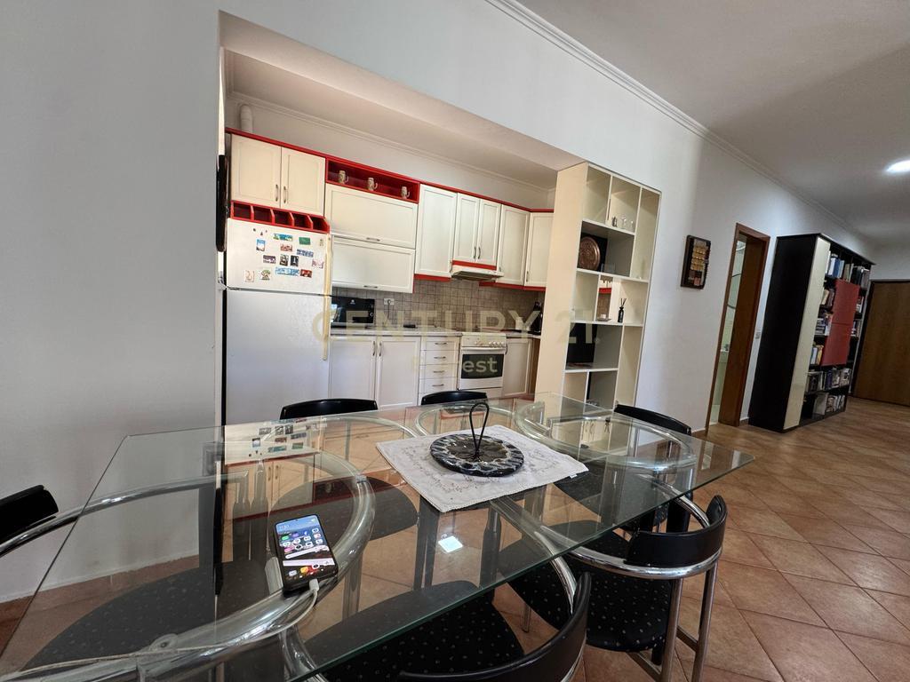RTSH, JAPIM ME QIRA APARTAMENT 2+1!!