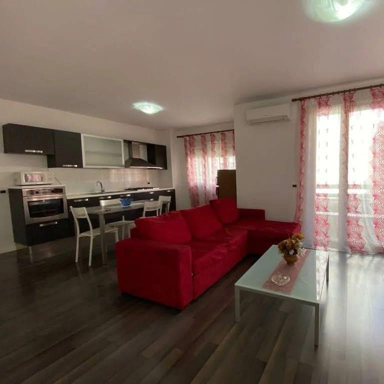 Appartamento 2+1 in affitto vicino a Piazza Pranvera