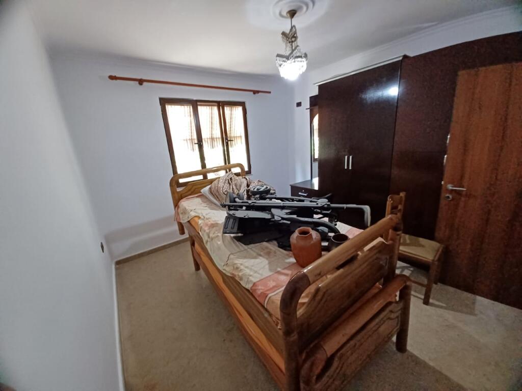 Entrance for rent