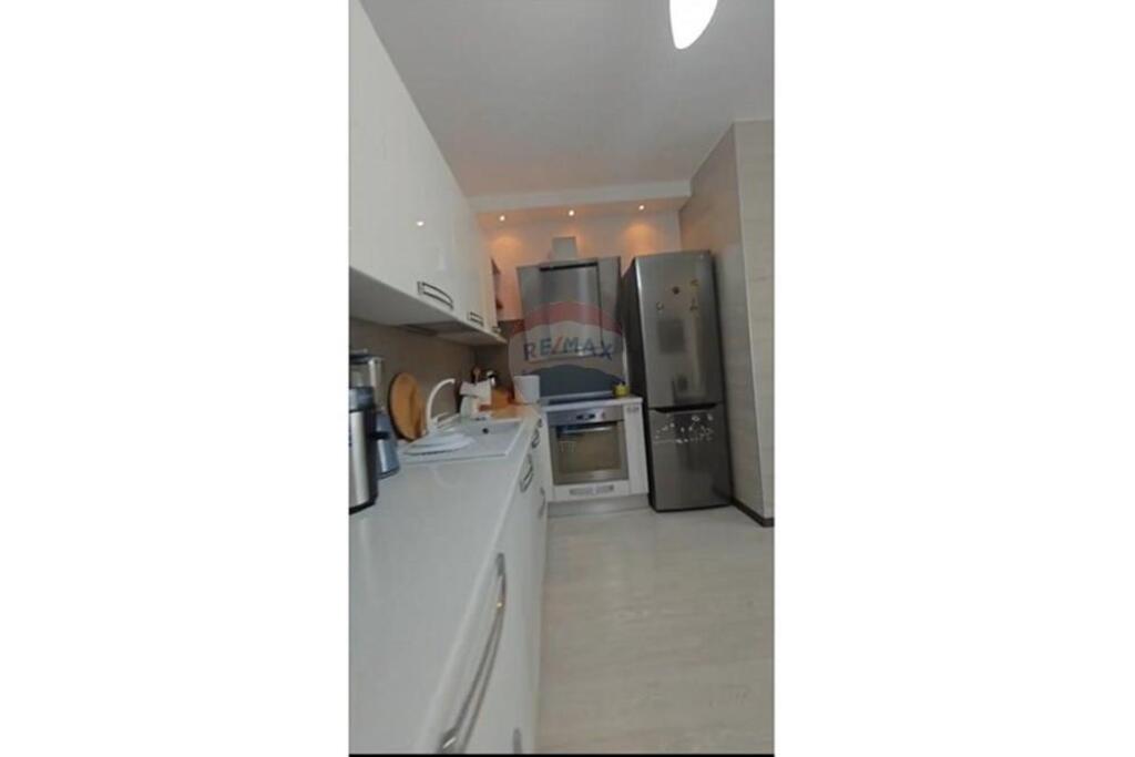 Apartment 2+1+2.