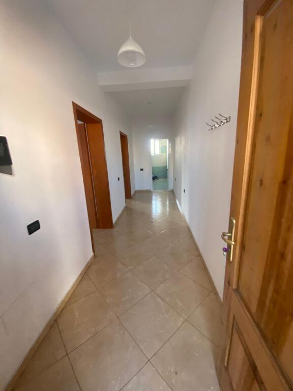 Jepet Apartament me qera