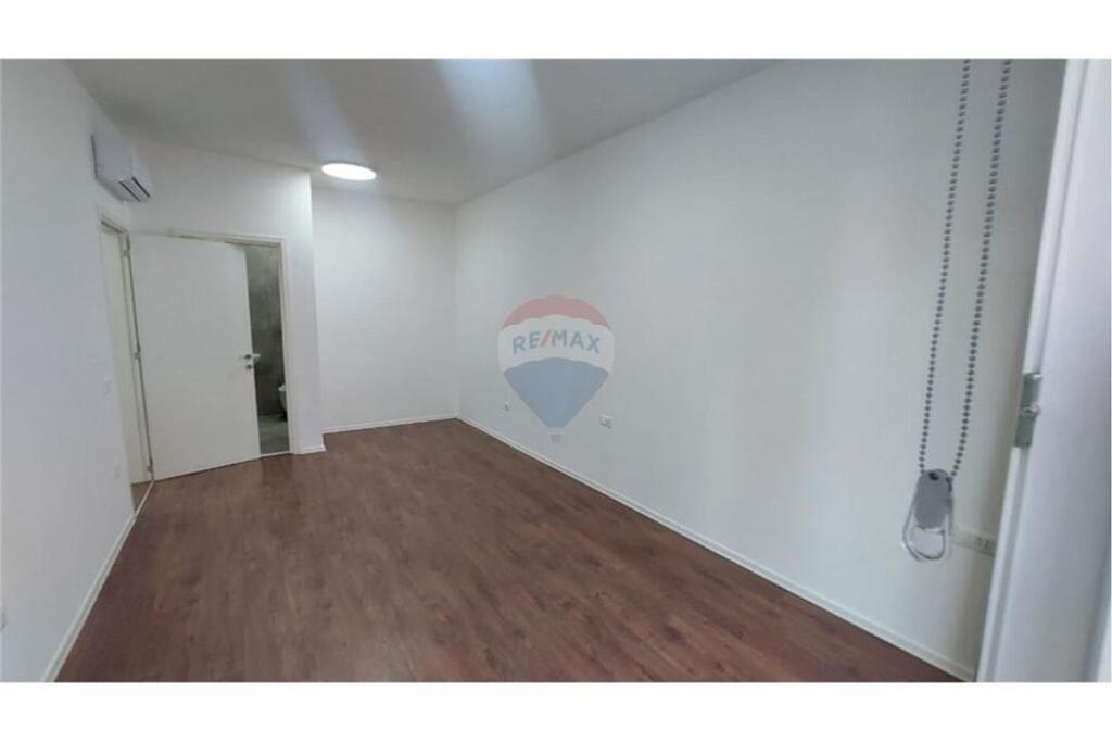 ZYRE E INVESTUAR 2+1 PER QIRA TE KOMUNA E PARISIT