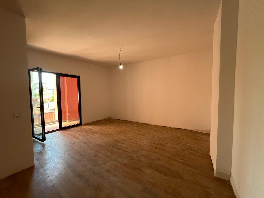 Appartamento per ufficio in affitto nella Residenza Galleria Roma, Via Kavaja