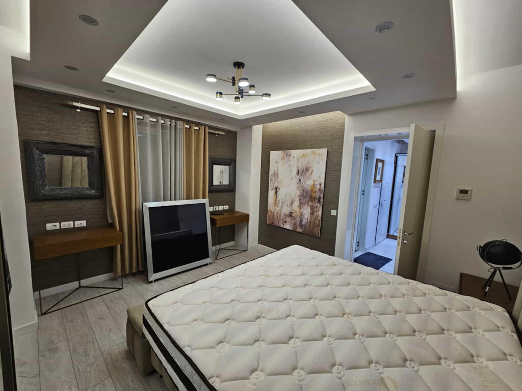 Apartament Me Qera Lux 2+1+2 tek Kopshti Zoologjik (ID B2201418) Tirane