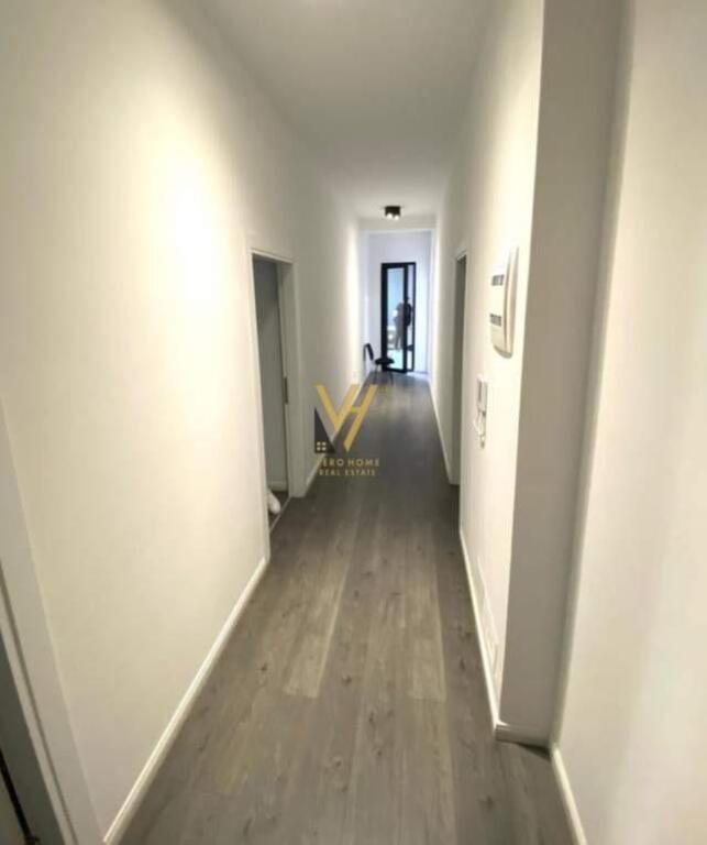 OFFICE 131 M2 FOR RENT AT SQUARE COMPLEX 21 950 EURO