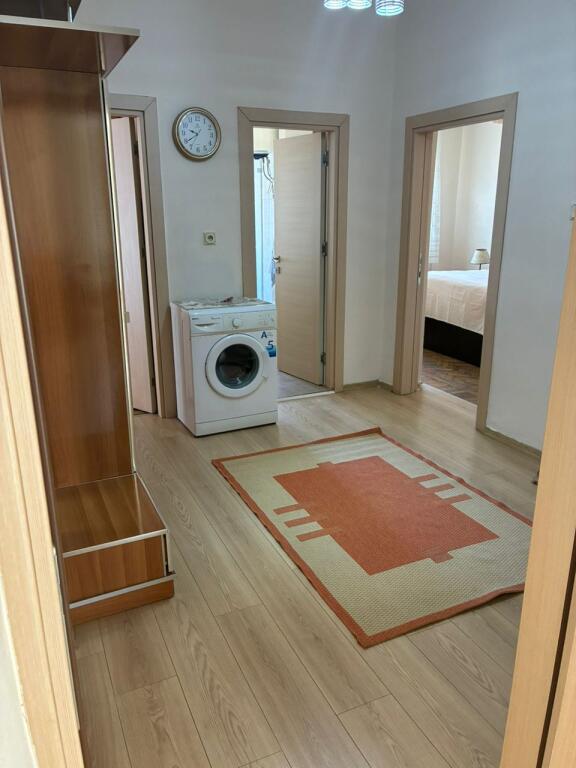 2+1 apartment for rent near Pazari i Ri (60,000 Leke)
