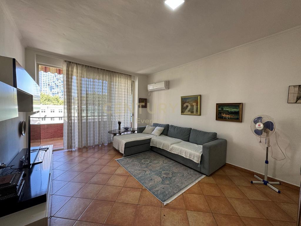 RTSH, JAPIM ME QIRA APARTAMENT 2+1!!