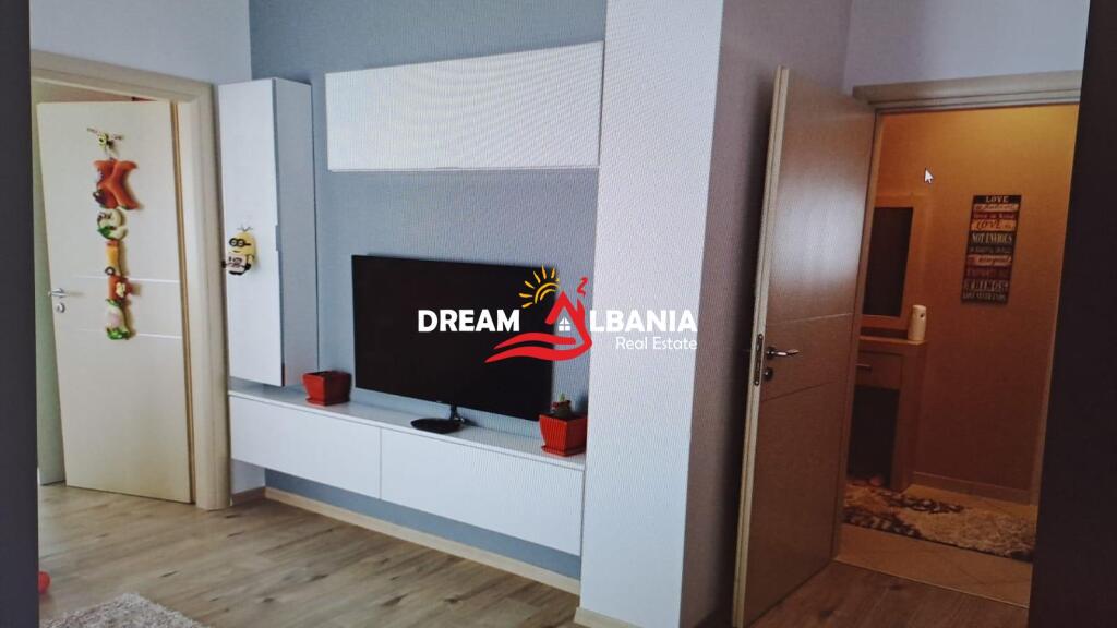 Appartamento 2+1 con veranda in vendita a Fresk di fronte al Ristorante Fresk a Tirana(ID 42215332)