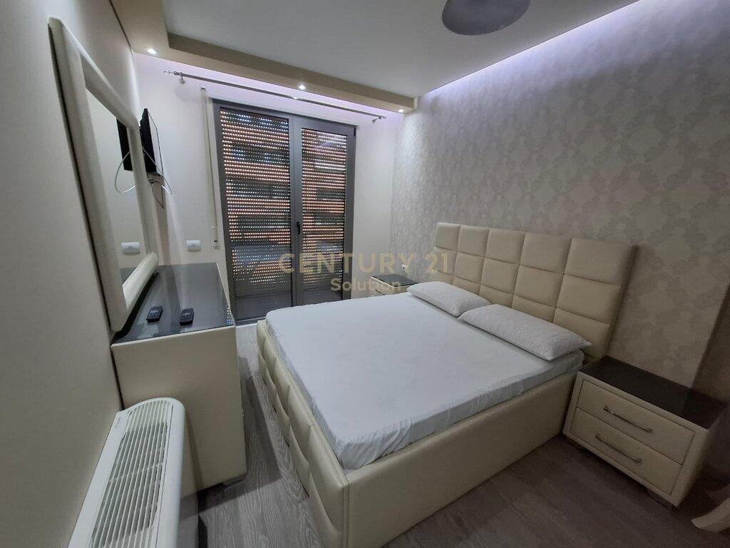 KOSOVAREV STREET, APARTMENT FOR RENT 2+1+2+PARKING PLACE!!