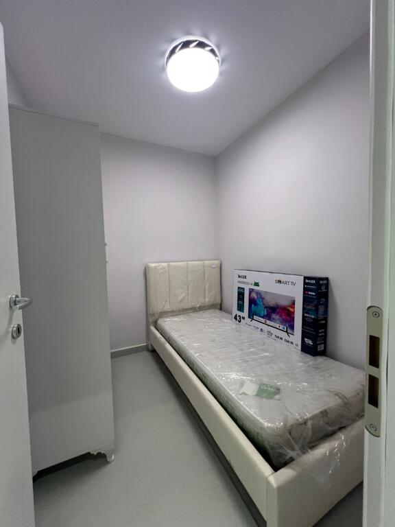 🏢 Appartamento 2+1 in Affitto – 21 Dhjetori  📍 21 Dhjetori | Via Kongresi i Lushnjes
