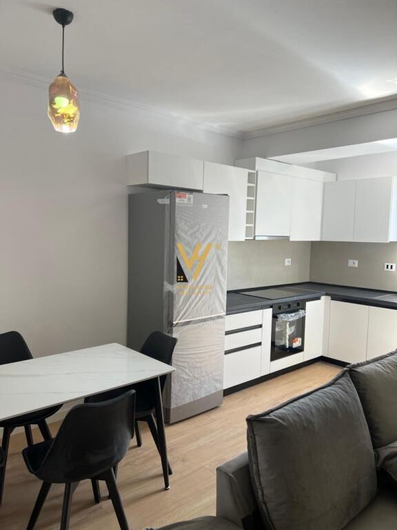 JEPET APARTAMENT 2+1+BLK ME QIRA TE BLV. ZOGU I 1, 950 EURO