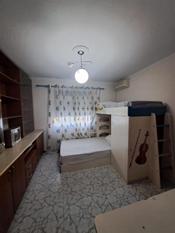 APPARTAMENTO IN AFFITTO 2+1 SCUOLA UNITA 35.000 LEKE