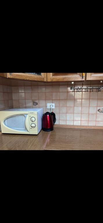 Apartament 2+1 me Qira – Laprakë, në Vilë Private