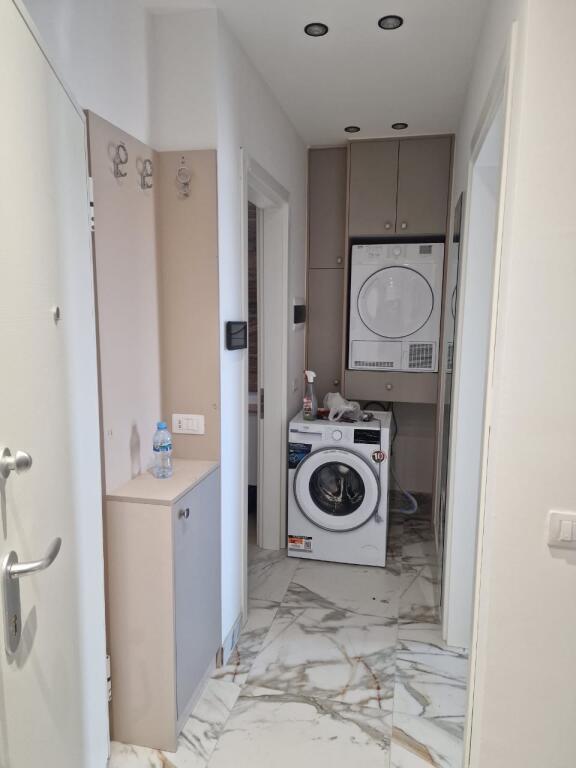 Super appartamento 1+1 in via Kavaja (vicino alla moschea) con parcheggio 2025