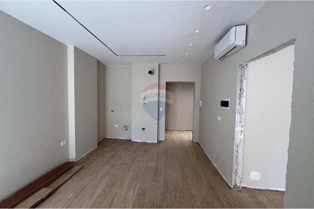 Apartament 1+1 me qira te Zogu i Zi .