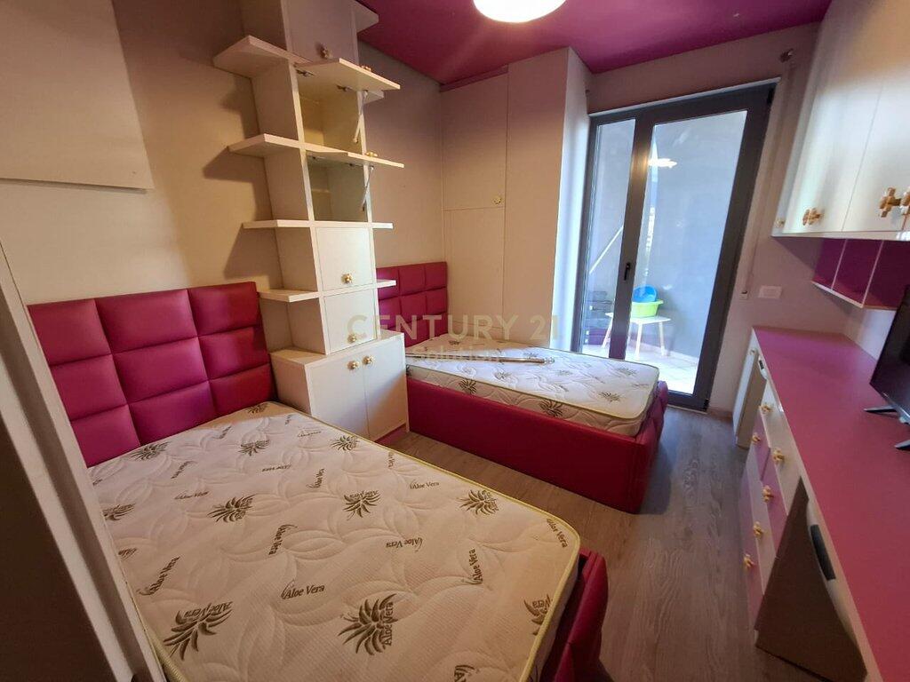 KOSOVAREV STREET, APARTMENT FOR RENT 2+1+2+PARKING PLACE!!